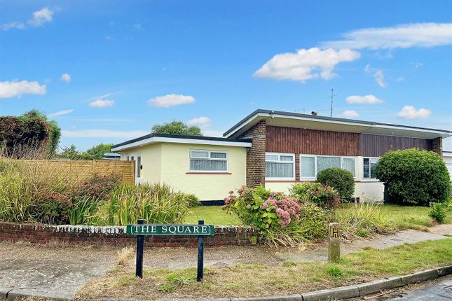 3 bed property, in The Square, £319,950