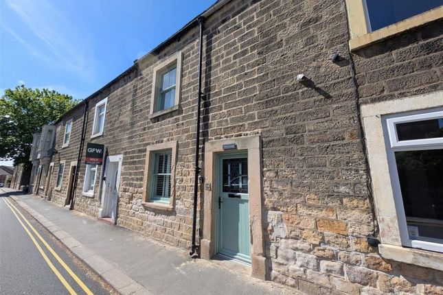 2 bed property, in Queen Street, £185,000