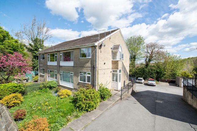 2 bed property, in St. Michaels Close, £115,000