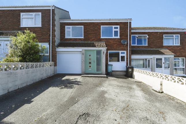3 bed property, in Linden Crescent, £300,000