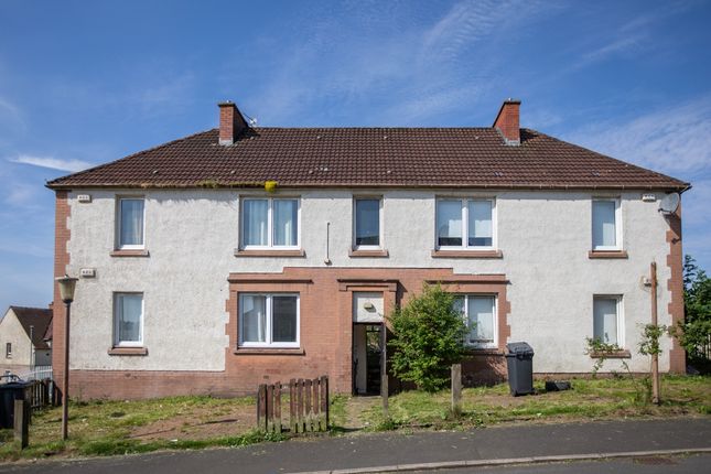 2 bed property, in Hawthorn Drive, £28,000