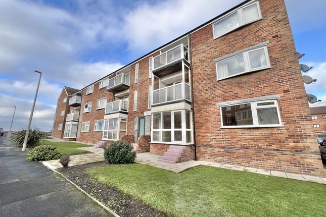 2 bed property, in Haddon Court, £100,000