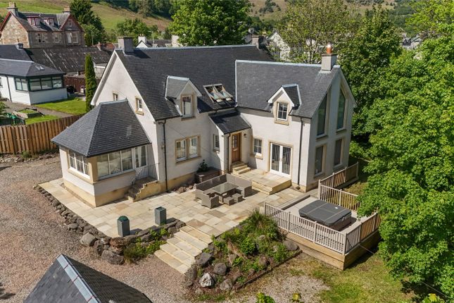5 bed property, in Taighean Anndra, £495,000