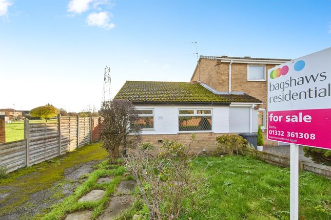 2 bed property, in Bembridge Drive, £145,000