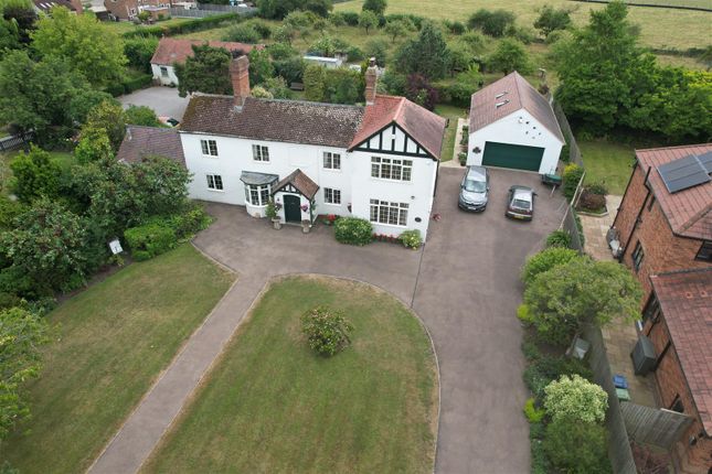 4 bed property, in Maisemore, £999,950