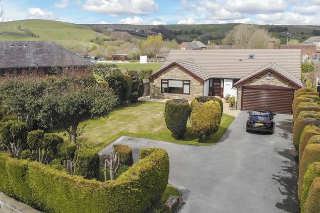 5 bed property, in Greensnook Lane, £550,000
