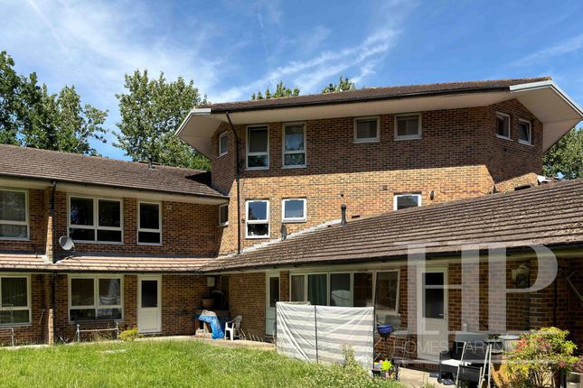 Studio, in Dalewood Gardens, £150,000