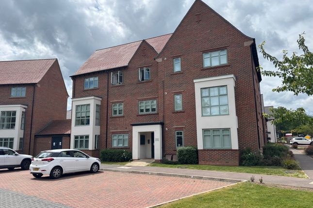 2 bed property, in Farriers Way, £350,000