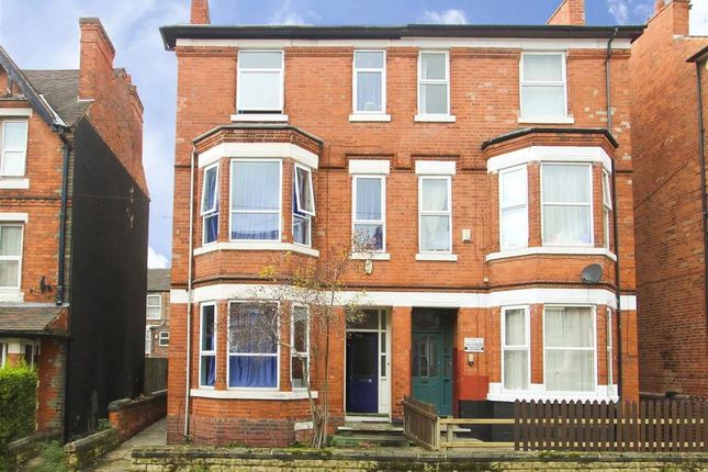 6 bed property, in Burford Road, £300,000