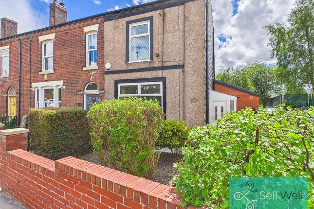 2 bed property, in Manchester Road West, £180,000