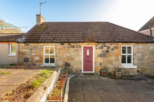 2 bed property, in School Street, £180,000