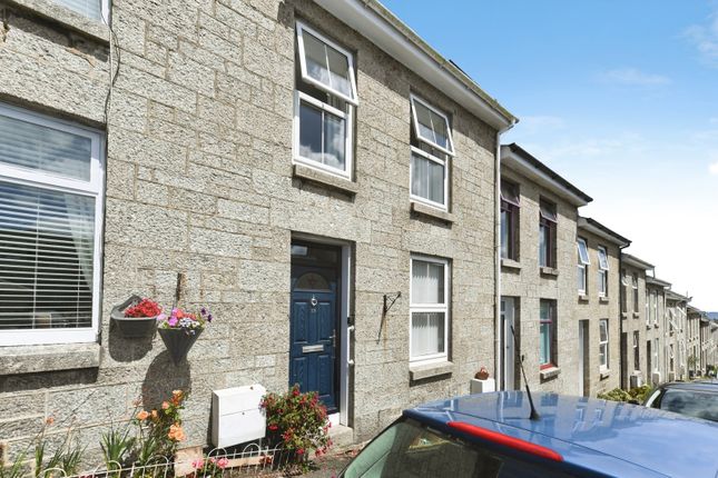 3 bed property, in Treneglos Terrace, £260,000