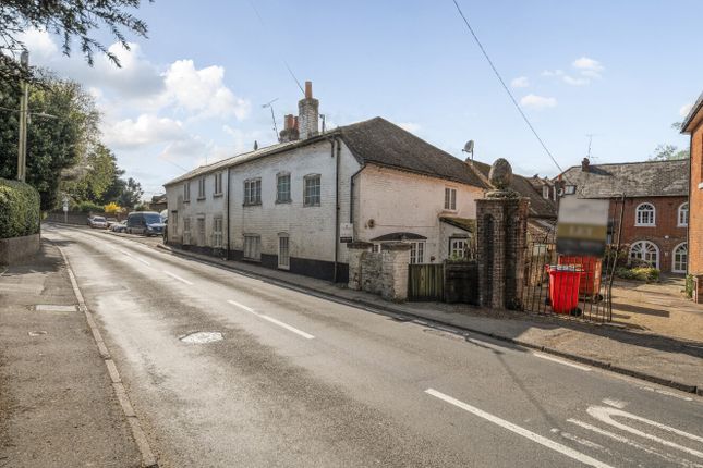 4 bed property, in High Street, £380,000