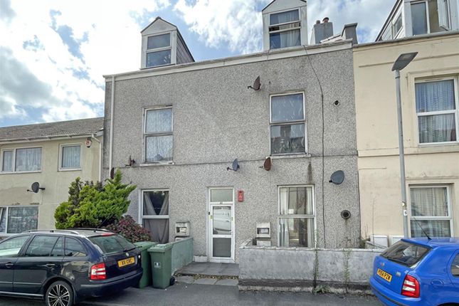 1 bed property, in Charlotte Street, £62,500