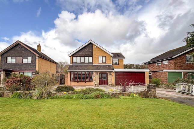 4 bed property, in Congleton Road North, £450,000