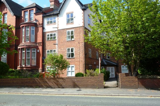 2 bed property, in Ullet Road, £141,000