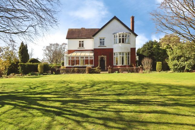 6 bed property, in Grantham Road, £795,000