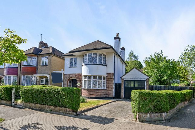 3 bed property, in Northumberland Road, £779,950