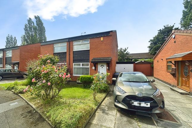 2 bed property, in Ribchester Drive, £200,000