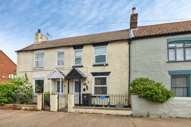 2 bed property, in Victoria Street, £160,000
