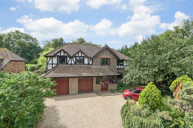 5 bed property, in Horley Road, £825,000