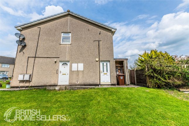 1 bed property, in Meadow Close, £97,000