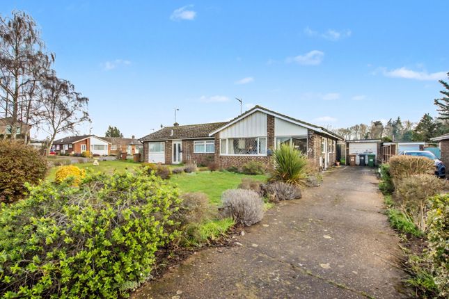 2 bed property, in Grovelands, £210,000