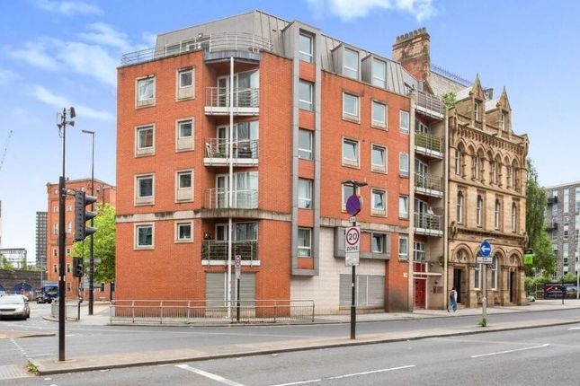 2 bed property, in 241 Chapel Street, £65,000