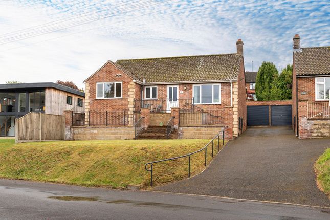 2 bed property, in Hellesdon Road, £290,000