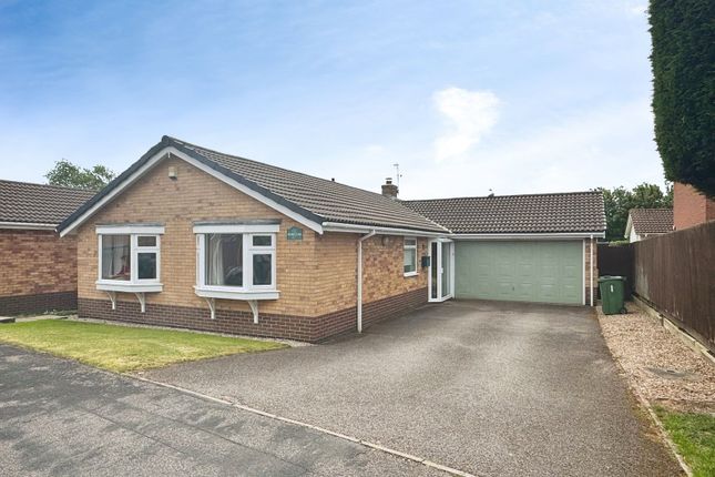 3 bed property, in Mere Close, £365,000