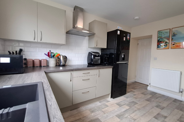 3 bed property, in Margaret St, £180,000