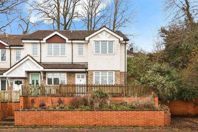 2 bed property, in Squirrel Ridge, £315,000