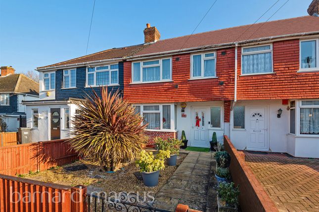 3 bed property, in Beeston Way, £465,000