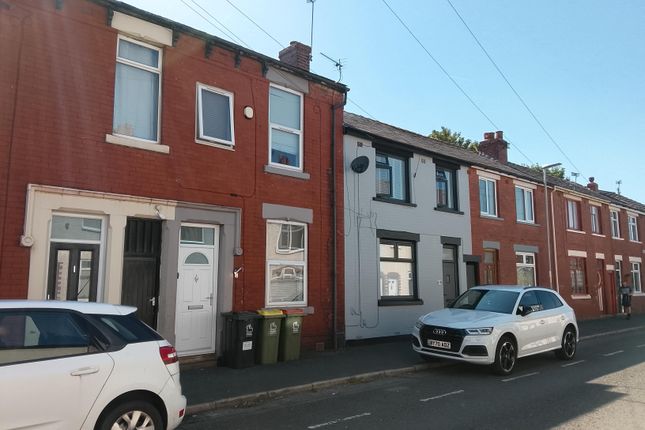 5 bed property, in 135 Shelley Road, £28,000