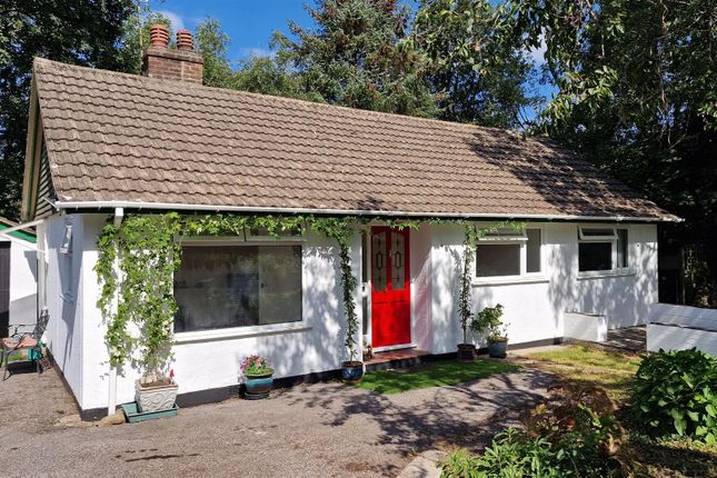 3 bed property, in Oakford, £232,500