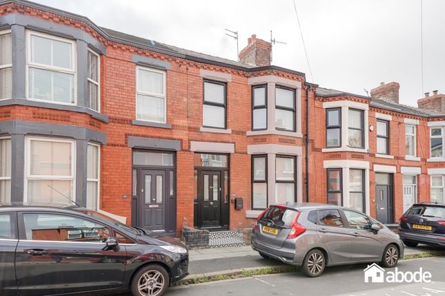 3 bed property, in Elmsdale Road, £300,000