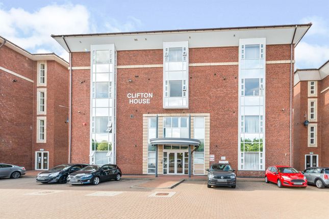 1 bed property, in Thornaby Place, £25,000