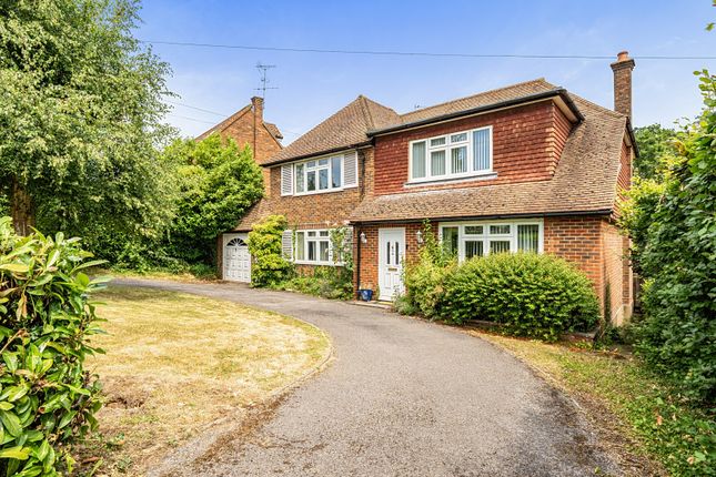 4 bed property, in Moreland Drive, £1,100,000
