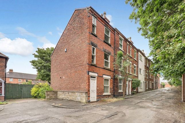 3 bed property, in Radford Grove Lane, £140,000
