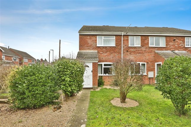 2 bed property, in Dereham Road, £160,000