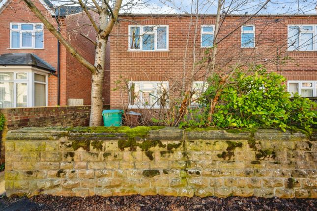 1 bed property, in Greenfield Street, £75,000