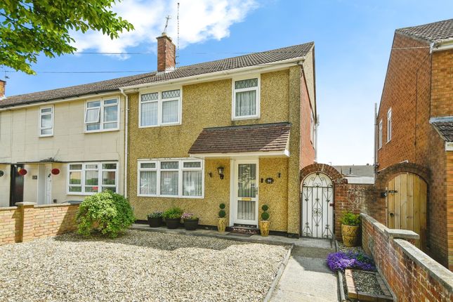 3 bed property, in Frobisher Drive, £180,000