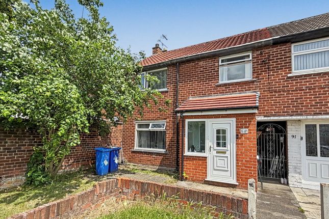 3 bed property, in Royal Avenue, £160,000