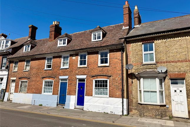 3 bed property, in Wincheap, £280,000