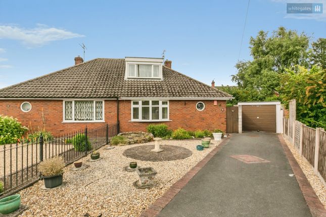 2 bed property, in Ashlea Drive, £250,000