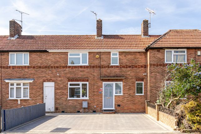 2 bed property, in Saffron Street, £265,000