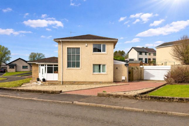 4 bed property, in Holmhead Road, £250,000