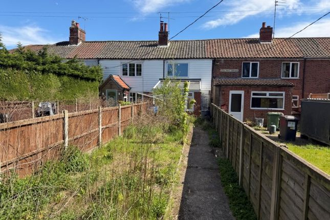 2 bed property, in 4 Kings Head Terrace, £120,000