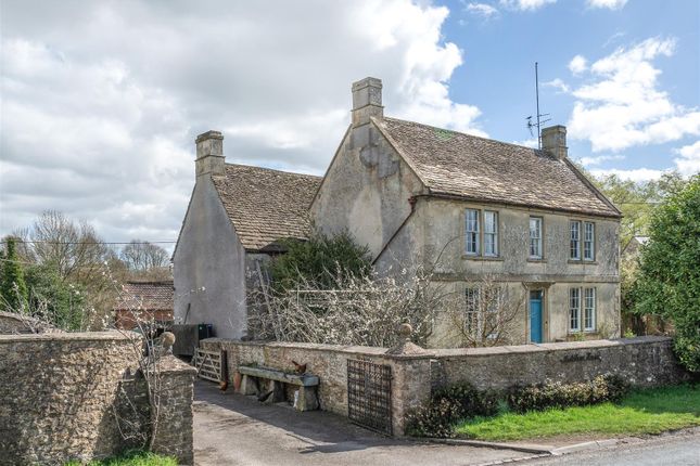 5 bed property, in Baldham, £800,000