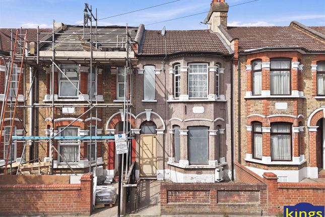 3 bed property, in Gwendoline Avenue, £475,000